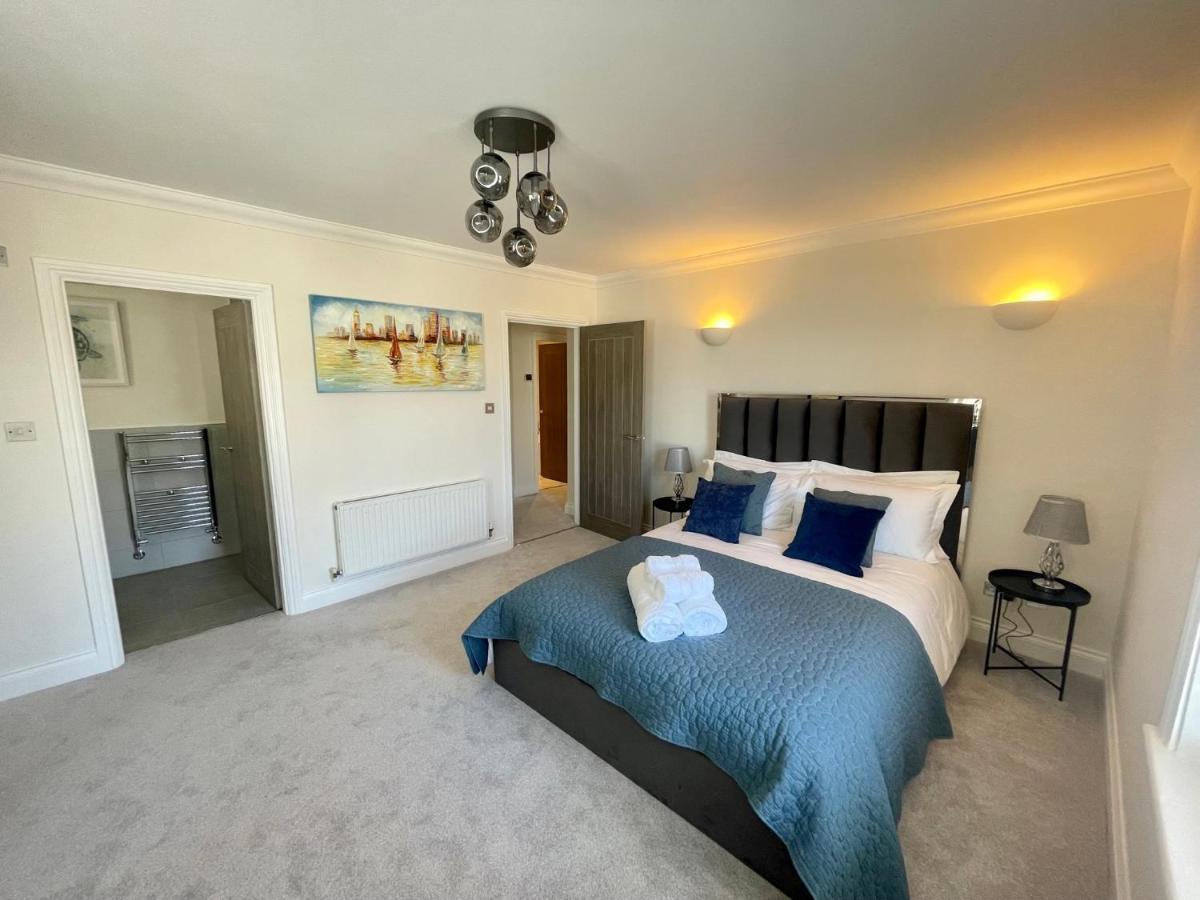 Exquisite Apartment, Stone Throw From The Beach Борнмут Экстерьер фото