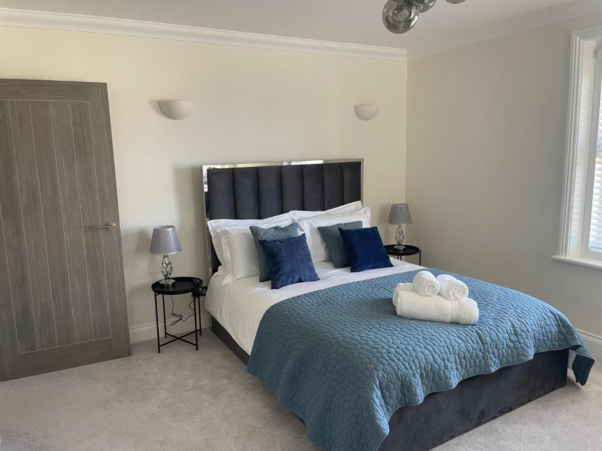 Exquisite Apartment, Stone Throw From The Beach Борнмут Экстерьер фото